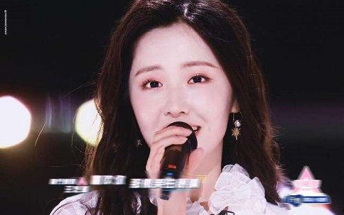 娱乐吃瓜姐王艺瑾是谁啊,她是如何成为吃瓜界的佼佼者的？